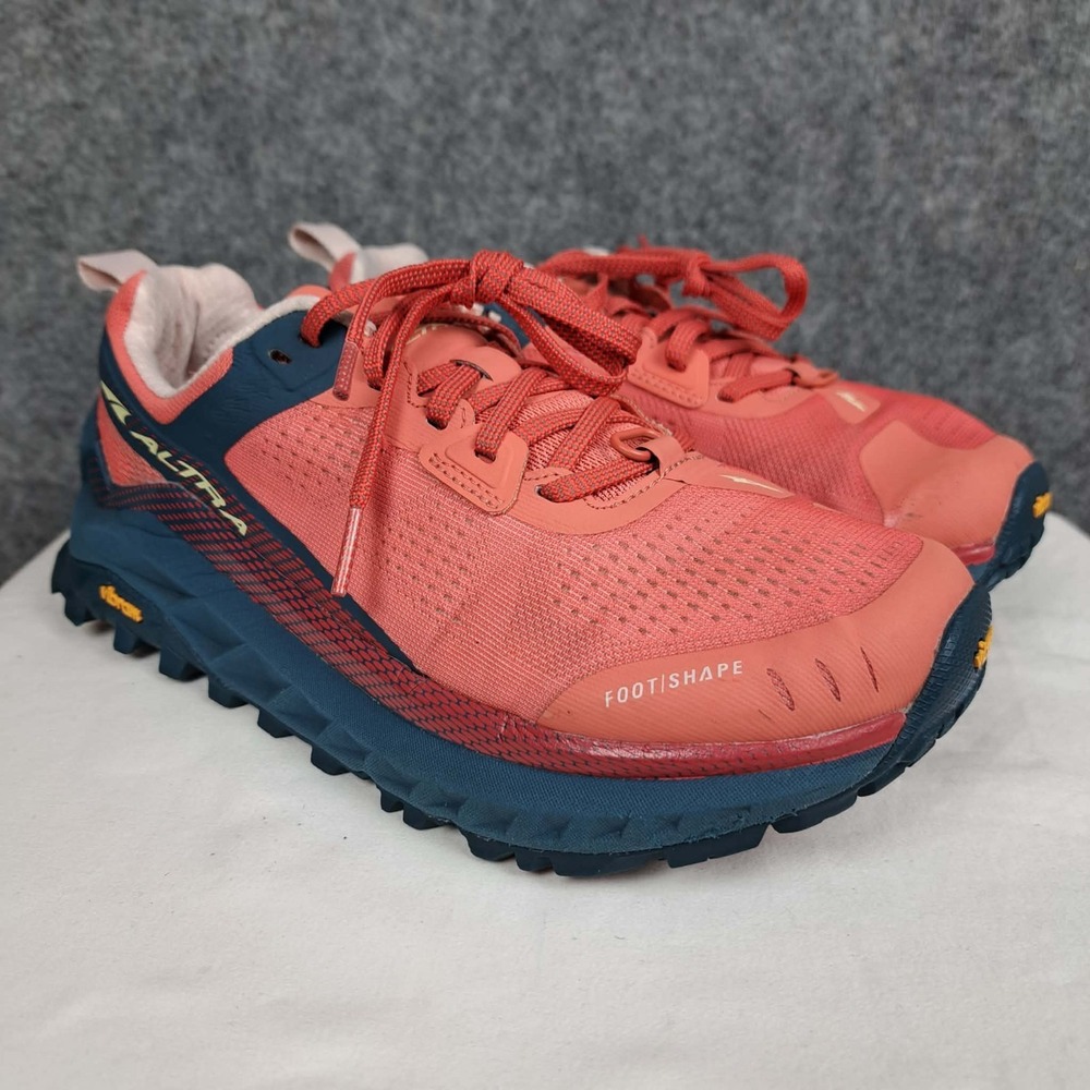Altra Olympus 4 Women's Trail Running Shoes Size 7.5 Coral/Navy Vibram Sole